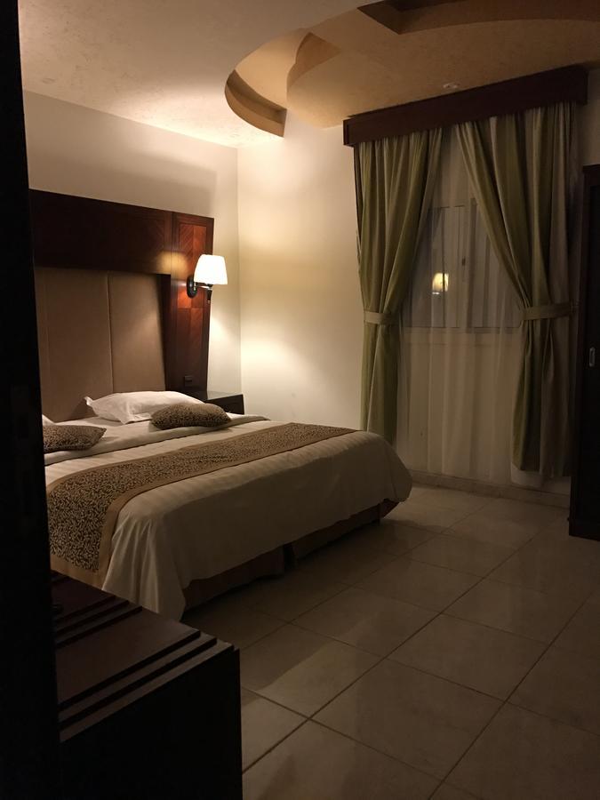 Aparthotel Ayoon Almmlaka Hotel Suites