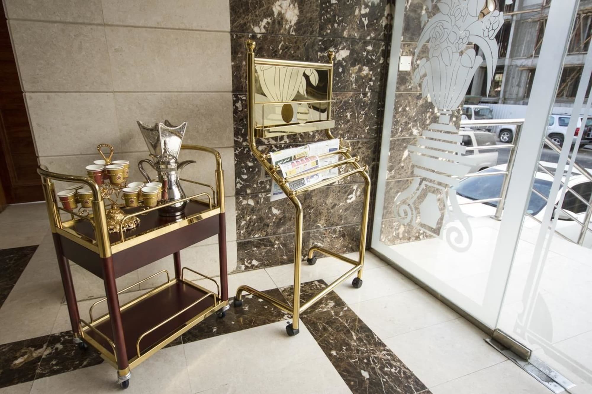 Ayoon Almmlaka Hotel Suites Aparthotel 3*